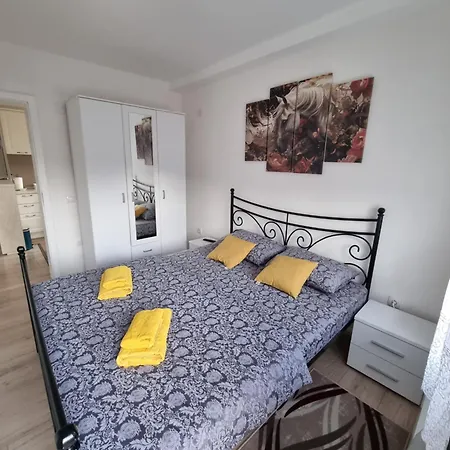 Apartment Nada-s